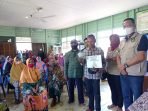 POJOK-PENYERAHAN BLT
