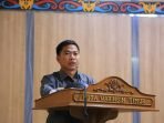 RESES DPRD Kotim DAPIL 1 SAMPAIKAN : Anggota DPRD Kotawaringin Timur Riskon Fabiansyah saat menyampaikan hasil reses di dapil I pada rapat paripurna, Selasa (28/9). (FOTO :BAHRI/KALTENG POS)