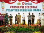 OPEN UTAMA-Danrem 102 TINJAU: Danrem 102/Pjg Brigjen TNI Purwo Sudaryanto bersama Forkopimda Provinsi Kalteng meninjau secara langsung pelaksanaan kegiatan Vaksinasi Serentak Pesantren dan Rumah Ibadah, Selasa (7/9). (FOTO: PENREM 102/Pjg)