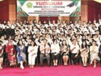 YUDISIUM YUDISIUM: Para mahasiswa program sarjana kedokteran dan profesi dokter FK UPR mengikuti yudisium, Senin (16/1).