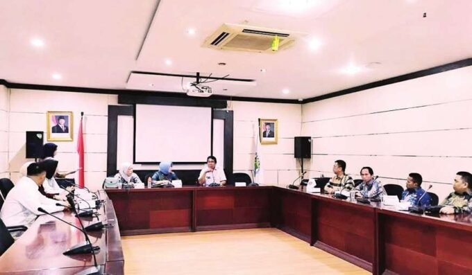 KUNJUNGAN: DPRD Barito Utara melakukan konsultasi dan koordinasi terkait penanganan tenaga non ASN ke DPRD Kota Tenggerang, Rabu (14/5).