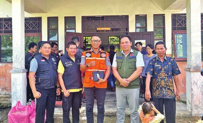 SINERGI: Anggota Komisi III DPRD Kota Palangka Raya, Jati Asmoro hadir dalam rapat persiapan bencana karhutla, di Kantor Kelurahan Tangkiling, belum lama ini.