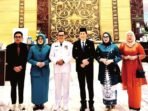 DPRD BATARA PELANTIKAN: Wakil Ketua II DPRD Barito Utara, Hj Henny Rosgiati Rusli (paling kanan) bersama Pi Bupati Barito Utara Indra Gunawan (tiga dari kiri) didampingi Sekda Drs Muhlis (tiga dari kanan), dan asisten Sekda Bidang Pemerintahan, Kamis (29/5).