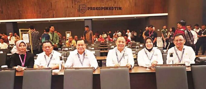 HADIRI: Bupati Kotim, Halikinnor menghadiri Munas dan Perayaan HUT ke-25 APKASi di Samratulangi Ballroom, Hotel Sentra Manado, Minahasa Utara, Sulawesi Utara, Jumat (30/5).