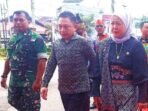 DPRD BATARA MENGHADIRI -Wakil Ketua I DPRD Batara H Beny Siswanto (kiri) dan Wakil Ketua II, Hj Henny Rosgiaty Rusli (kanan) usai menyambut Wamendagri RI, Jumat (18/7).
