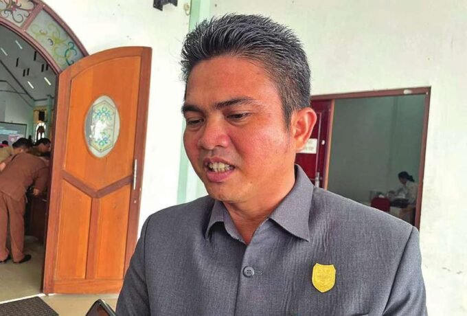 Binartha Ketua DPRD Gumas Binartha Ketua DPRD Gumas