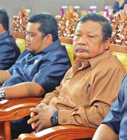 Singong Anggota DPRD Gunung Mas