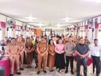 MUSRENBANG: Anggota DPRD Kabupaten Kapuas, Sera Sintanola dan H Abdullah foto bersama Kepala SKPD Kapuas usai Musrenbang Kecamatan Pulau Petak, Selasa (4/2).