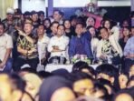 PALANGKA RAYA KONSER: Suasana keseruan rangkaian puncak perayaan Hari Ulang Tahun (HUT) ke-60 Pemerintah Kota Palangka Raya dan HUT ke-68 Kota Palangka Raya Lewu Palangka Festival 2025 di halaman Kantor Wali Kota Palangka Raya, Jumat (18/7).