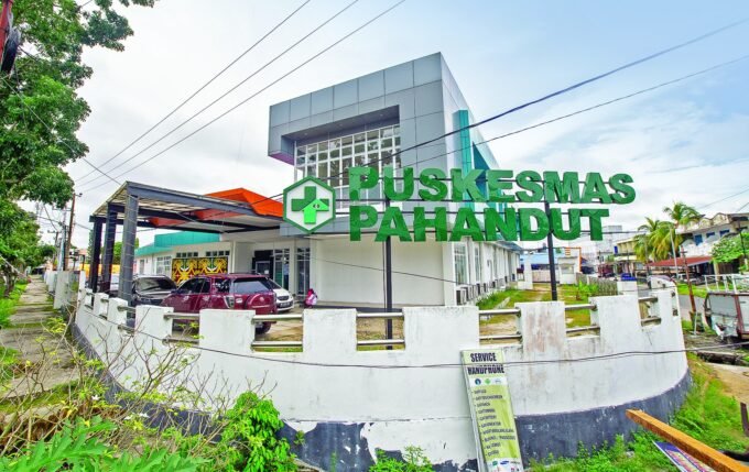 PALANGKA RAYA LAYANAN KESEHATAN: Kondisi bangunan Puskesmas Pahandut yang terletak di Jalan Darmosugondo, Palangka Raya. Pemko memastikan akan memberikan ganti rugi kepada ahli waris atas kepemilihan lahan tempat berdirinya bangunan puskesmas.