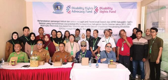 BARITO SELATAN DISABILITAS: Asisten II Setda Barsel, Rahmat Nuryadin, saat menghadiri kegiatan percepatan Perda Disabilitas di Buntok.