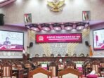JURU BICARA: Juru bicara Fraksi Demokrat, Kasri Yani saat menyampaikan paparan pada Rapat Paripurna ke20 Masa Persidangan ke - III tahun 2025 DPRD Kalimantan Tengah, baru-baru ini.