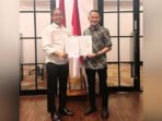 Desain tanpa judul (2) SINERGI: Menteri Kehutanan RI, Raja Juli Antoni menerima ajuan penambahan kawasan hutan dari Wali Kota Palangka Raya, Fairid Naparin, Minggu (3/8).