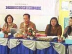 KAPUAS PAPARAN: Kepala Dinas Pendidikan Kabupaten Kapuas dr H Suwarno Muriyat memaparkan program Pro-PHKB saat membuka Pelatihan Pembelajaran Mendalam Kategori Kepala Sekolah di SDN 3 Selat Hilir, Senin (28/7).