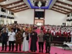 FOTO BERSAMA: Pj Sekretaris Daerah (Sekda) Kotim, Masri bersama Dr. Habib Segaf Bin Hasan Baharun, dan Forkopimda saat foto bersama usai kegiatan, Selasa (26/8)