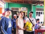 palangka raya MENINJAU: Wali Kota Palangka Raya, Fairid Naparin berasama instansi terkait menunjau lokasi kebakaran di jalan Kalimantan, Sabtu (2/8).