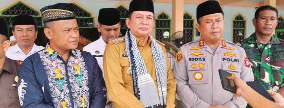 BARITO TIMUR IMBAU WARGA: Bupati Bartim Muhammad Yamin bersama forkopimda mengimbau warga agar tetap menjaga wilayah kondusif, Senin (1/9).