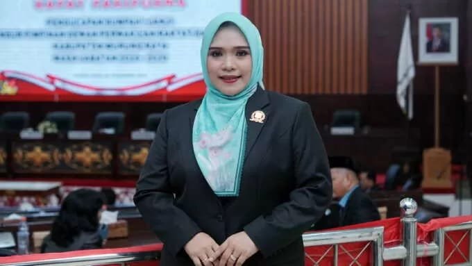 Dina Maulidah