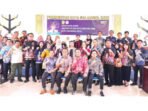 PALANGKA RAYA DIGITAL: Plt Wali Kota Palangka Raya, Achmad Zaini foto bersama peserta Sosialisasi Arsitektur dan Peta Rencana SPBE tahun 2025 di Aula Peteng Karuhei II, Kantor Wali Kota Palangka Raya, Kamis (11/9).