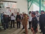 RESMIKAN : Bupati Kotim H. Halikinnor, saat meresmikan pabrik pengolahan kelapa sawit milik salah satu perusahaan besar swasta di Desa Bapanggang Raya, Kecamatan Mentawa Baru Ketapang, Senin (8/9/2025).
