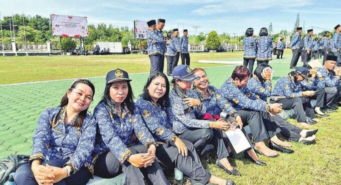 DPRD GUMAS APRESIASI: Sejumlah P3K yang baru saja dilantik bupati, Rabu (1/10).