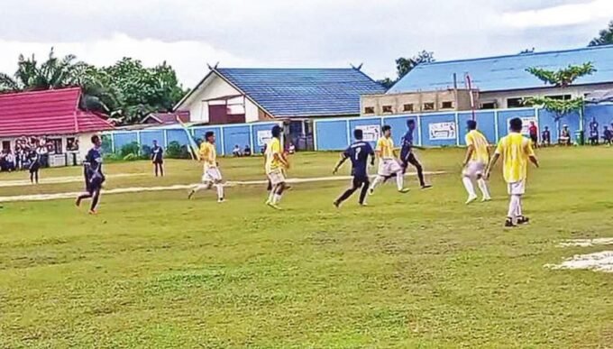 SEPAK BOLA: Even sepak bola Camat Cup yang digelar di Kuala Kurun, Selasa (7/10)