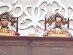 DPRD KALTENG RAPAT PARIPURNA: Ketua DPRD Kalteng, Arton S Dohon bersama Gubernur Kalteng, H Agustiar Sabran saat menghadiri Rapat Paripurna ke-4 Masa Persidangan I Tahun Sidang 2025, belum lama ini.