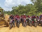 KAPUAS TINJAU: Bupati Kapuas HM Wiyatno didampingi Wakil Bupati Kapuas Dodo, Sekda Kabupaten Kapuas Dr Usis I Sangkai, serta sejumlah Kepala Perangkat Daerah Lingkup Pemkab Kapuas melaksanakan kunker yang intensif ke empat kecamatan non pasang surut.