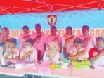 PALANGKA RAYA KESEHATAN: Plt Kepala Dinas Kesehatan Kota Palangka Raya, Riduan (berdiri tiga dari kanan) berfoto bersama di stand CKG di bundaran besar.