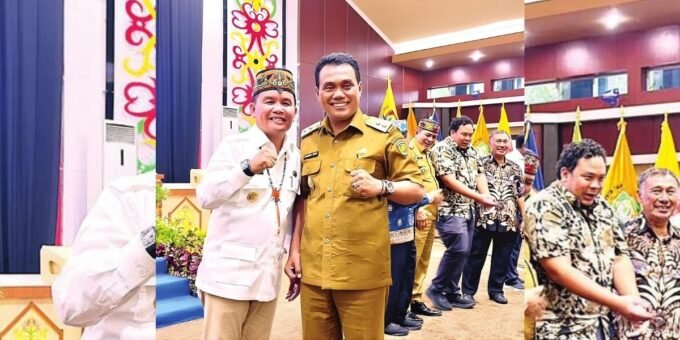 PALANGKA RAYA RAKOR: Gubernur Kalteng, H Agustiar Sabran dan Wakil Wali Kota Palangka Raya Achmad Zaini berfoto bersama usai Rakor Optimalisasi PAD Sektor Perkebunan dan Kehutanan Tahun 2025 di Aula Jaya Tingang, Senin(20/10).