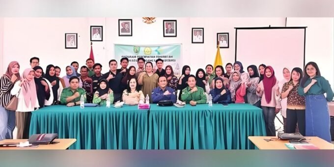 Tanpa judul (1200 x 600 piksel) PELATIHAN: Kepala Dinas Kesehatan Kabupaten Barito Timur Dr. Jimy W.S. Hutagalung usai melaksanakan pelatihan terkait Makanan Bergizi Gratis (MBG), beberapa waktu lalu.