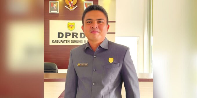 Hj Mariani Ketua Komisi IV DPRD Kotim Hj Mariani Ketua Komisi IV DPRD Kotim