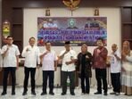 kotim MEMBUKA: Pj Sekda Kotim, Masri, saat membuka sosialisasi SOP dan uji publik layanan perizinan, Rabu (15/10).