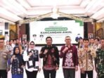 DPRD BATARA SINERGI: Ketua Komisi I DPRD Kabupaten Barito Utara Hj Nety Herawati saat menghadiri Konsultasi Publik Rencana Pembangunan Jangka Menengah Daerah (RPJMD) bersama berbagai unsur Forkopimda, anggota DPRD, kepala perangkat daerah, dan para camat di Gedung Balai Antang, Muara Teweh, Kamis (30/10).