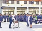 kotawaringin timur DILANTIK: Bupati Kotim, Halikinnor, saat melantik Pj Sekda Kotim dan sejumlah pejabat lain, Jumat (31/10).