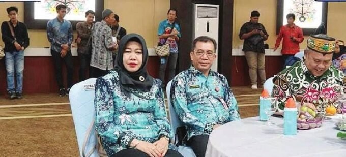 APRESIASI BUNDA PAUD: Kepala Disdik Barito Utara, Syahmiludin A. Surapati bersama jajarannya menghadiri Penutupan Apresiasi Bunda PAUD dan Pokja Bunda PAUD Provinsi Kalteng Tahun 2025 yang ditutup Gubernur Kalimantan Tengah (Kalteng) H Agustiar Sabran di Aula Jayang Tingang, beberapa waktu lalu.