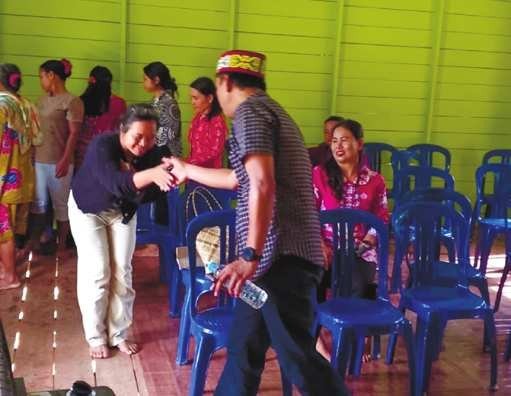 SILATURAHMI: Anggota DPRD Kalteng, Bambang Irawan saat menyambangi warga di Kabupaten Kapuas dan Pulang Pisau, belum lama ini.