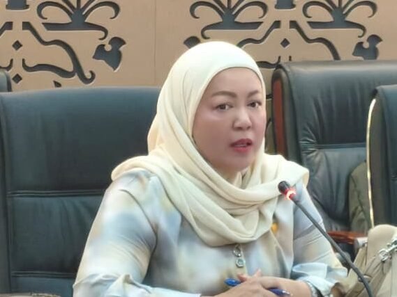 DPRD Kabupaten Barito Utara Henny Rosgiaty Rusli