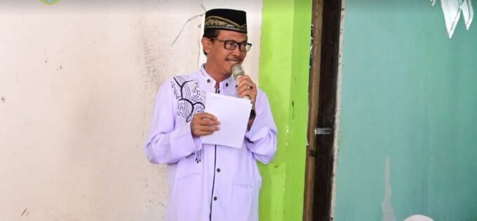 HADIR: Wakil Bupati Lamandau Abdul Hamid, disela-sela kegiatannya saat menghadiri peringatan isra Mikraj, di Masjid Muhajirin, Kelurahan Kudangan, Kecamatan Delang, belum lama tadi.
