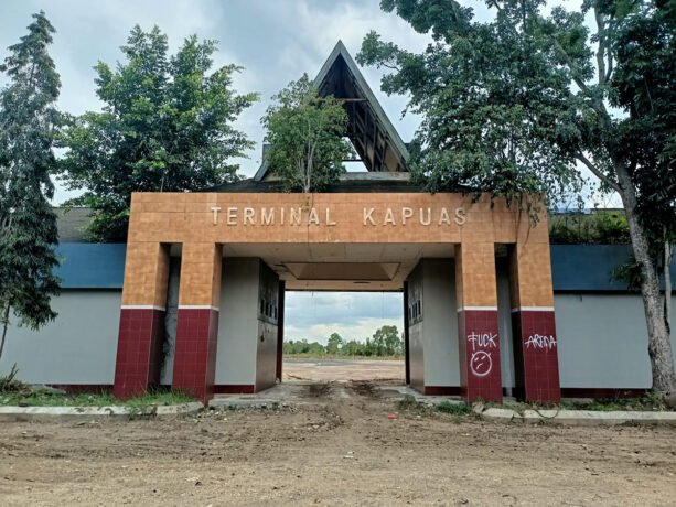SEPI: Untuk menghidupkan terminal Kapuas, pemerintah daerah akan melakuken pembemahan terminal ini.
