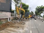Barito Utara Proses pelebaran Jalan Yetro Sinseng di Muara Teweh mulai dilaksanakan, Sabtu (21/2).
