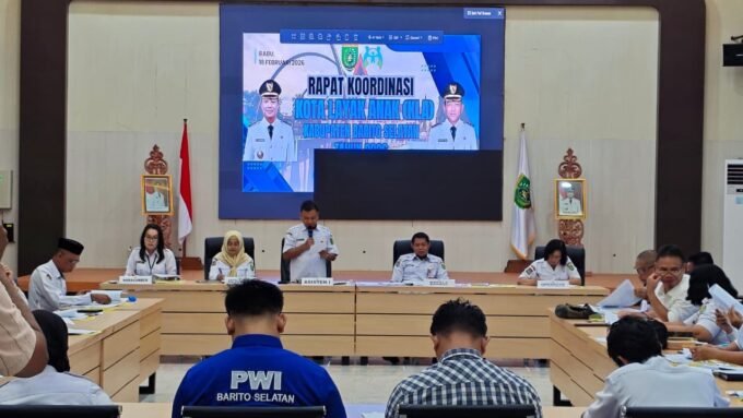 Pemkab Barito Selatan bersama lintas sektor menggelar rapat koordinasi Kabupaten Layak Anak (KLA) di Aula Dinas PUPR Barsel, Rabu (18/2).