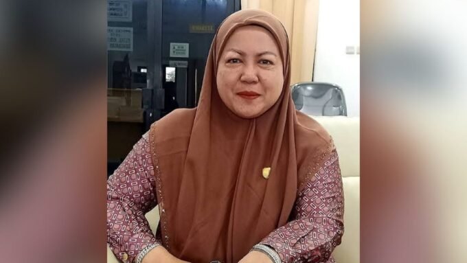 Hj Henny Rosgiaty Rusli