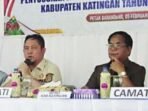 MUSRENBANG: Bupati Katingan Saiful didampingi pejabat lainnya, ketika memimpin kegiatan Musrenbang tingkat kecamatan Tasik Payawan, Kamis (5/2).