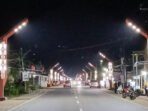 ARTISTIK: PJU yang dipasang di sejumlah jalan di Kota Kuala Kapuas mempercantik wajah kota.