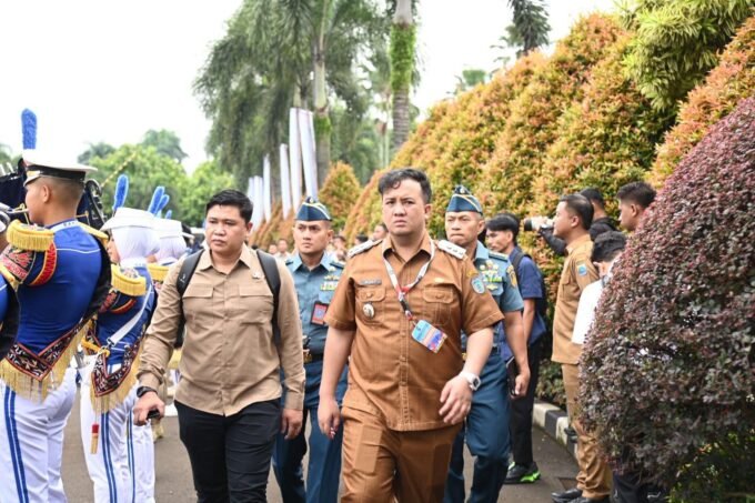 HADIR : Bupati Lamandau Rizky Aditya Putra, disela-sela kegiatannya, saat menghadiri Rakornas Pemerintah Pusat dan Daerah Tahun 2026, di SICC Kabupaten Bogor, Jawa Barat, Senin (2/2).
