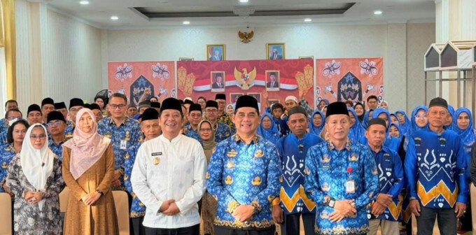 Bupati Batara, H Shalahuddin usai acara pelepasan jemaah umrah di aula rumah jabatan bupati, Rabu (25/3).