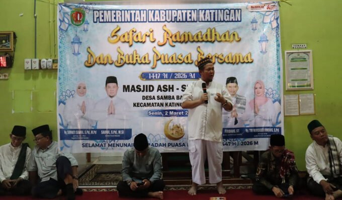 Bupati Katingan Saiful, ketika menyampaikan sambutan pada kegiatan safari Ramadan di Kecamatan Katingan Tengah, Senin (2/3).