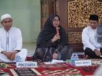 Wakil Bupati Kotim, Irawati, saat safari ramadan di Masjid Babussalam, Desa Tanjung Harapan, Kecamatan Telaga Antang, Senin (9/3).