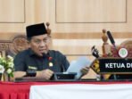 Ketua DPRD Kota Palangka Raya, Subandi saat memimpin rapat paripurna, belum lama ini.